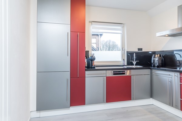 Foto - Te koop: Instapklare, monumentale woning met ruime woonkamer, tuinkamer en echte Amerikaanse veranda op een ruim perceel in Landgraaf.